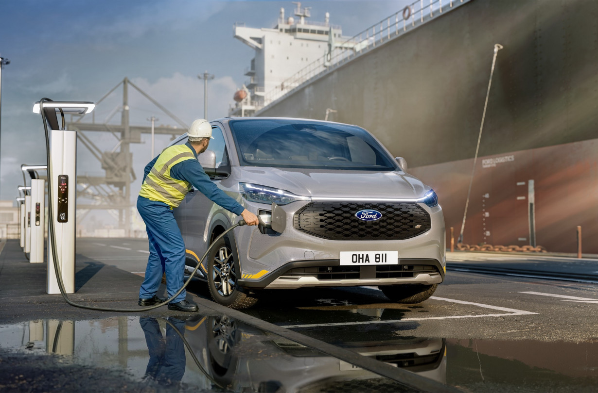 Ford E-Transit Custom