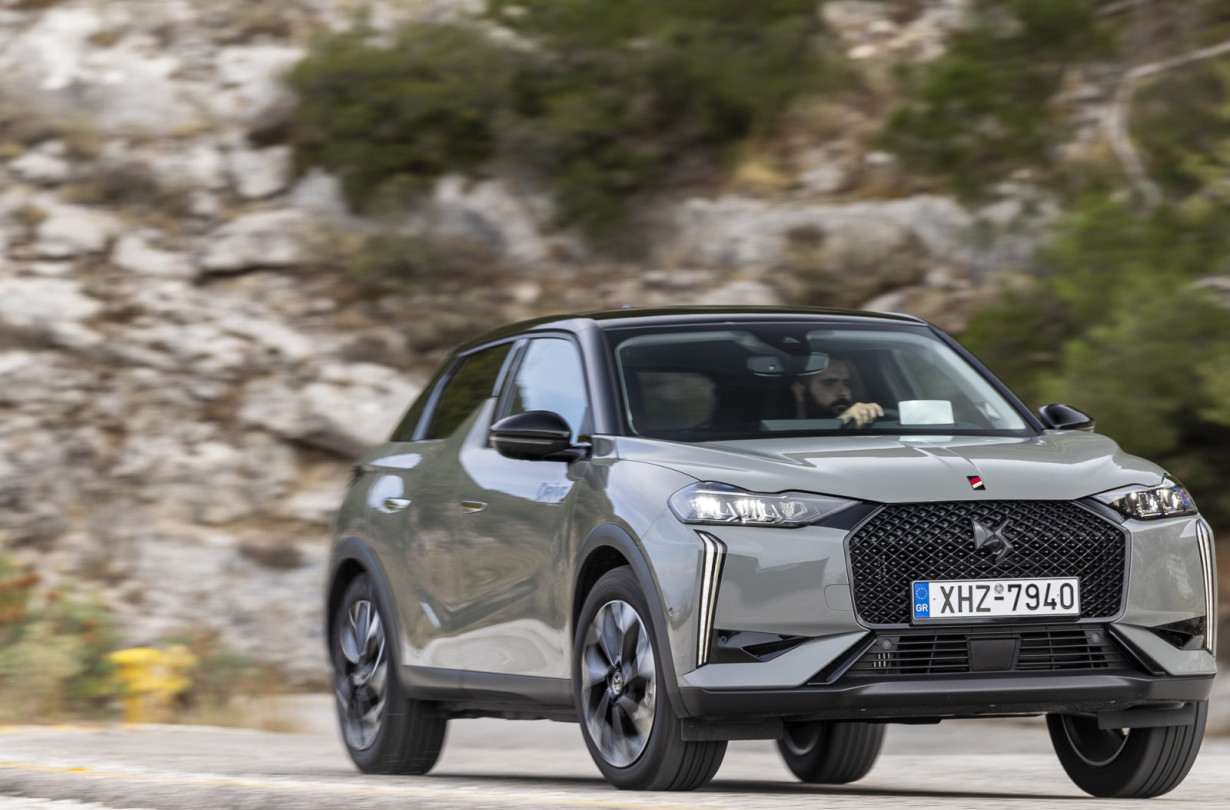 DS 3 Hybrid 145