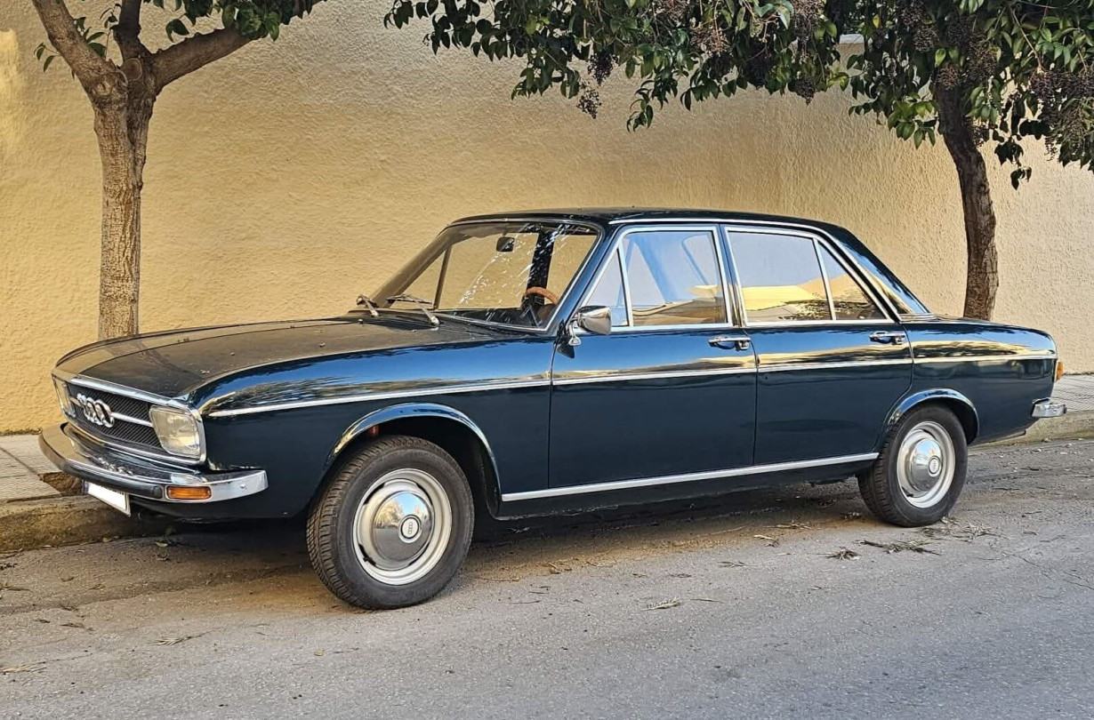 Audi 100