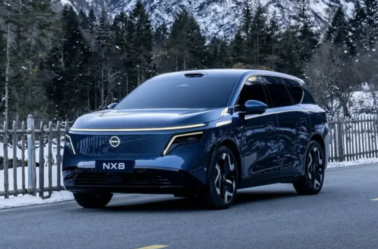 Nissan NX8