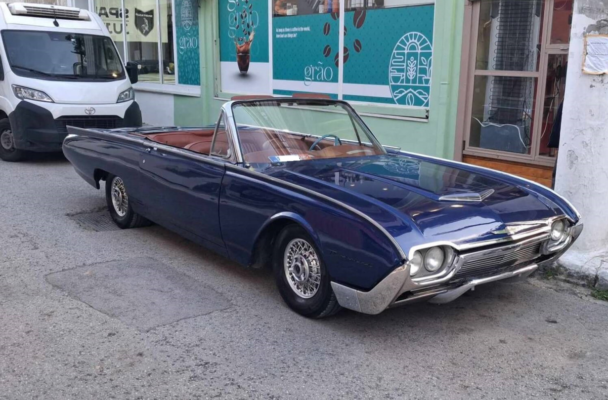 Ford Thunderbird
