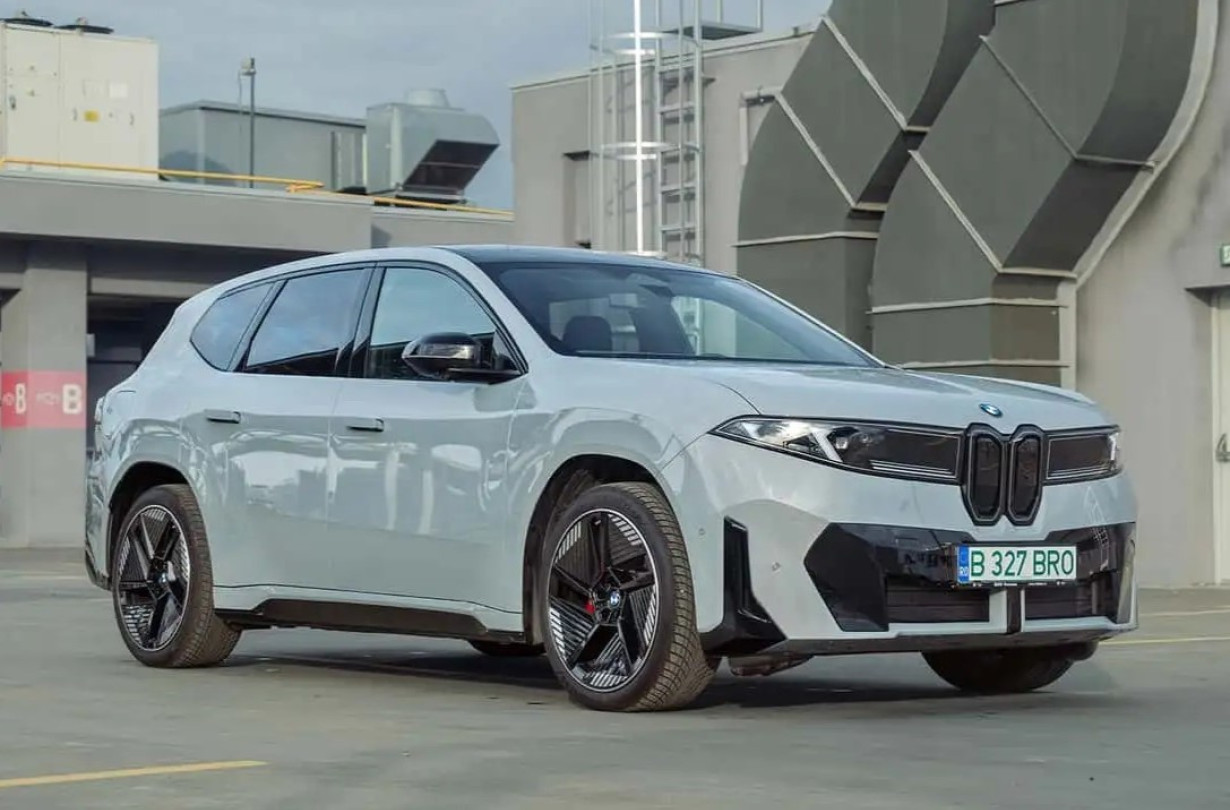 BMW iX3