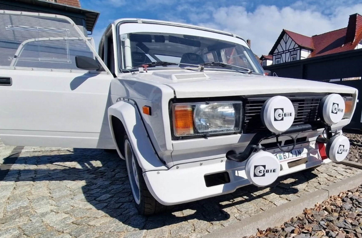 Lada 2105