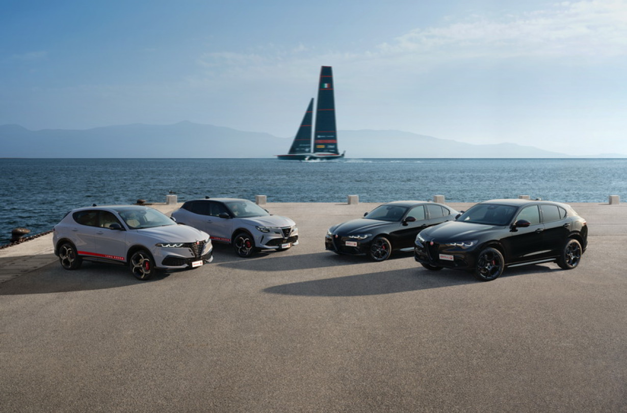 Alfa Romeo Edizione Luna Rossa