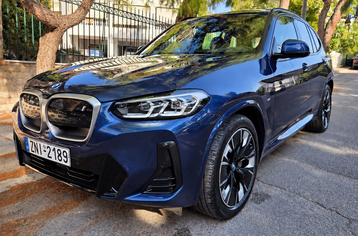 BMW iX3