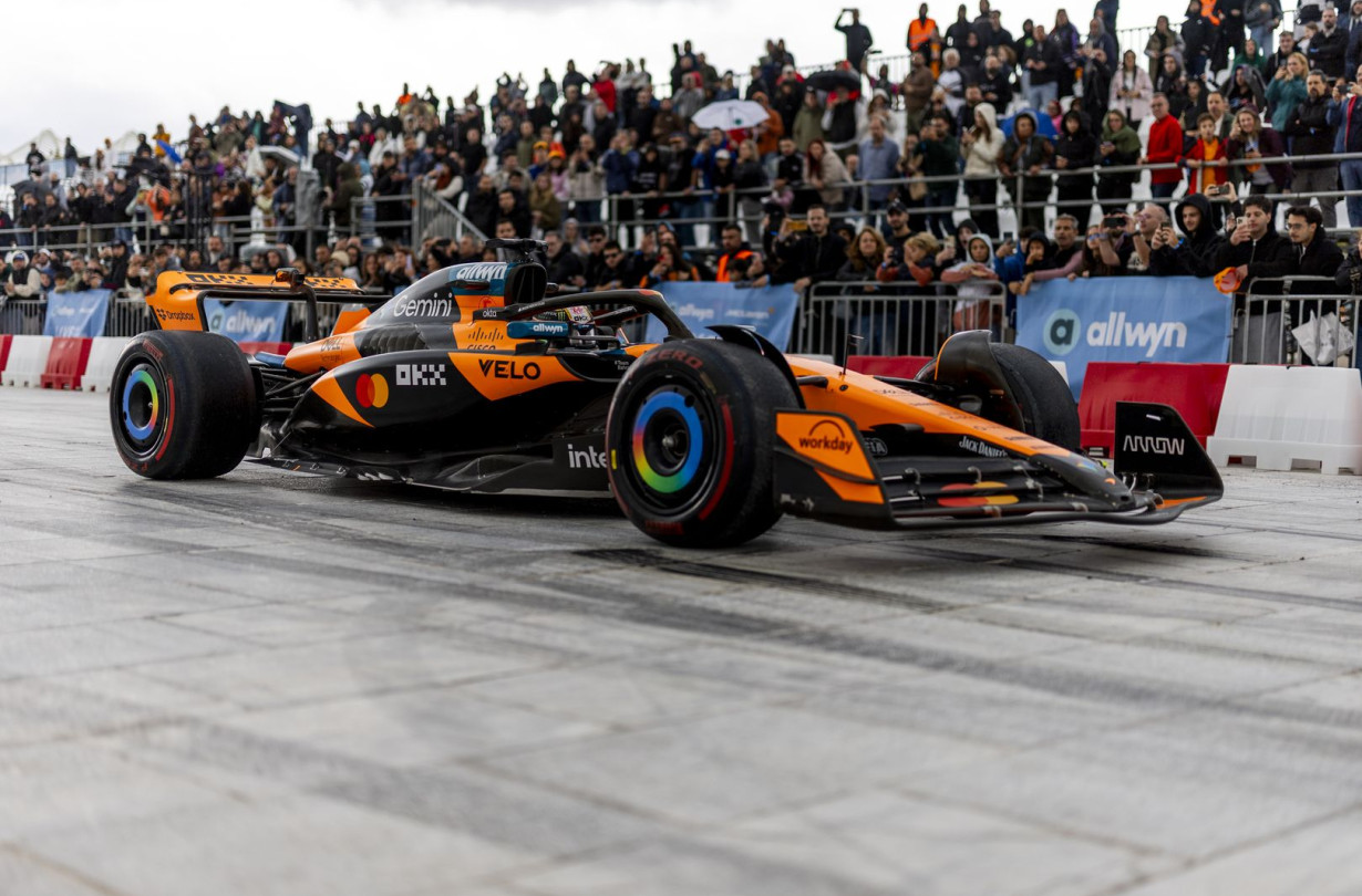 Allwyn x McLaren Racing