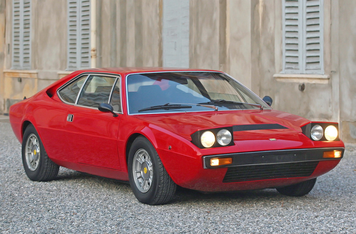 H Dino 308GT4 ήταν το πρώτο κουπέ 2+2 της Ferrari που φόρεσε μοτέρ V8 στο κέντρο, αρχιτεκτονική που σύντομα θα αποτελούσε τον όγκο των πωλήσεων της εταιρείας.