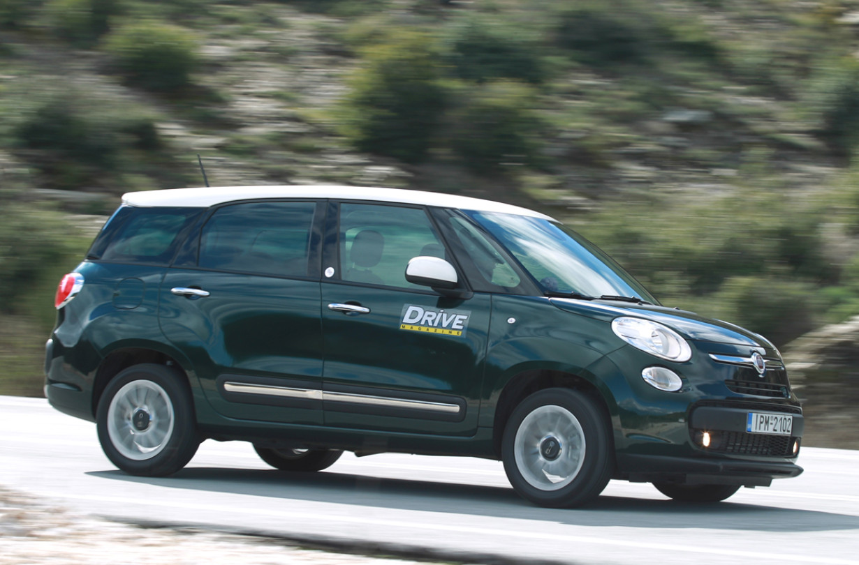 Fiat 500L Living 1.6 MTJ 105 PS - Φωτογραφία Φωτεινή Πίμπα