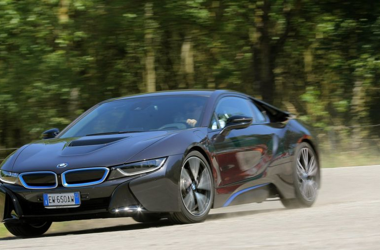 Test drive BMW i8