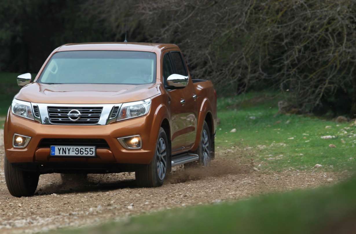 Nissan Navara NP300 Double Cab 160 PS