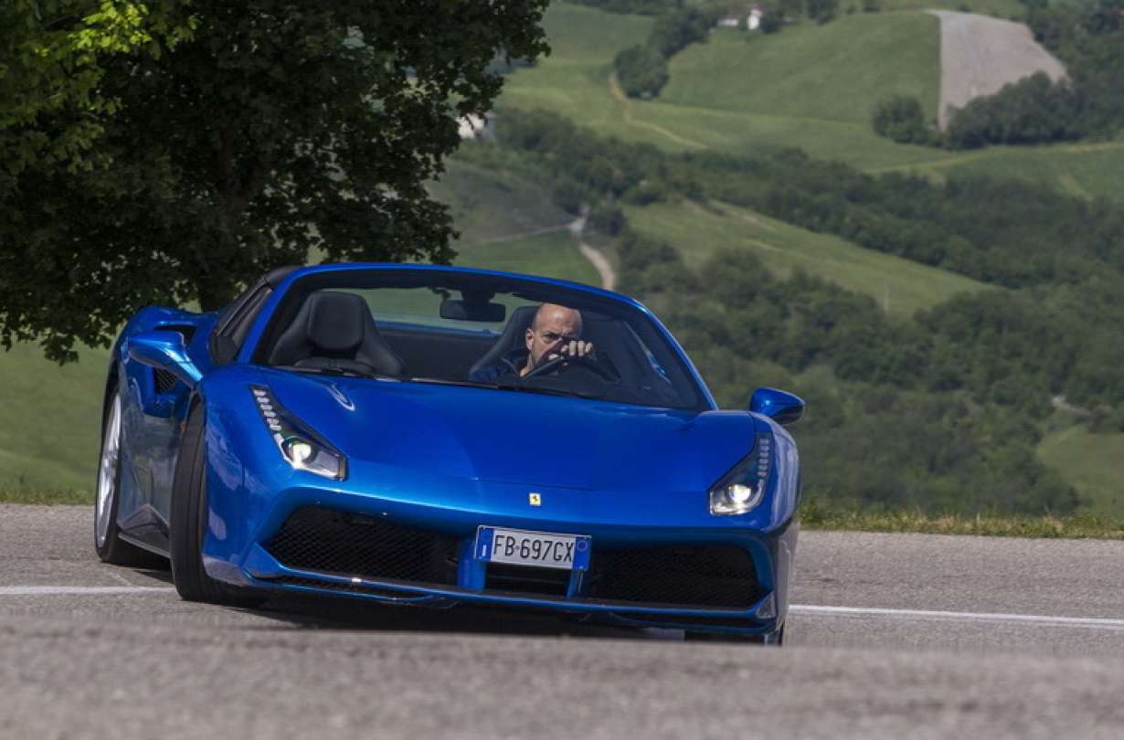 Ferrari 488 Spider drive @ Emilia Romagna - Φωτογραφία θανάσης Κουτσογιάννης