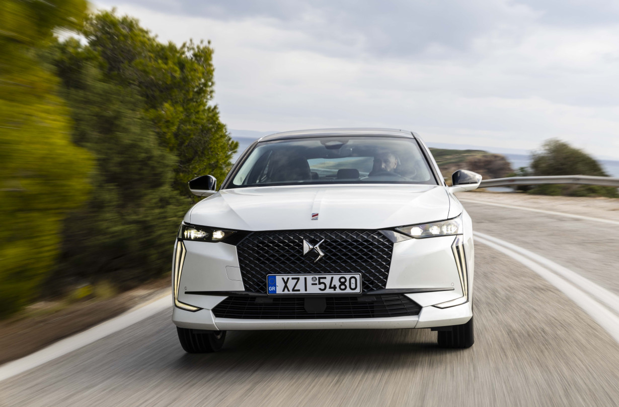 DS 4