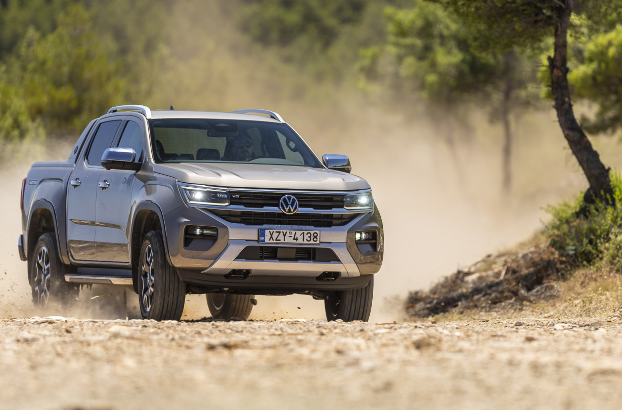 Το νέο Volkswagen Amarok είναι τόσο ομοιογενής παίκτης που μπορεί με την ίδια ευκολία να ικανοποιήσει το lifestyle, το off-roading και τον σύγχρονο επαγγελματία Test drive: VW Amarok 3.0 TDI V6 240 PS 4ΜΟΤΙΟΝ, Photo © DRIVE Media Group/Thanassis Koutsogiannis