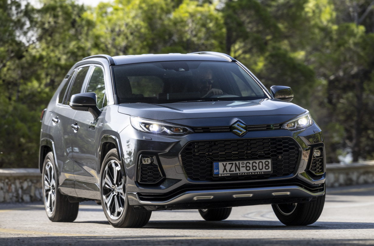 Suzuki Across Plug-In Hybrid E-CVT 4WD MY2023