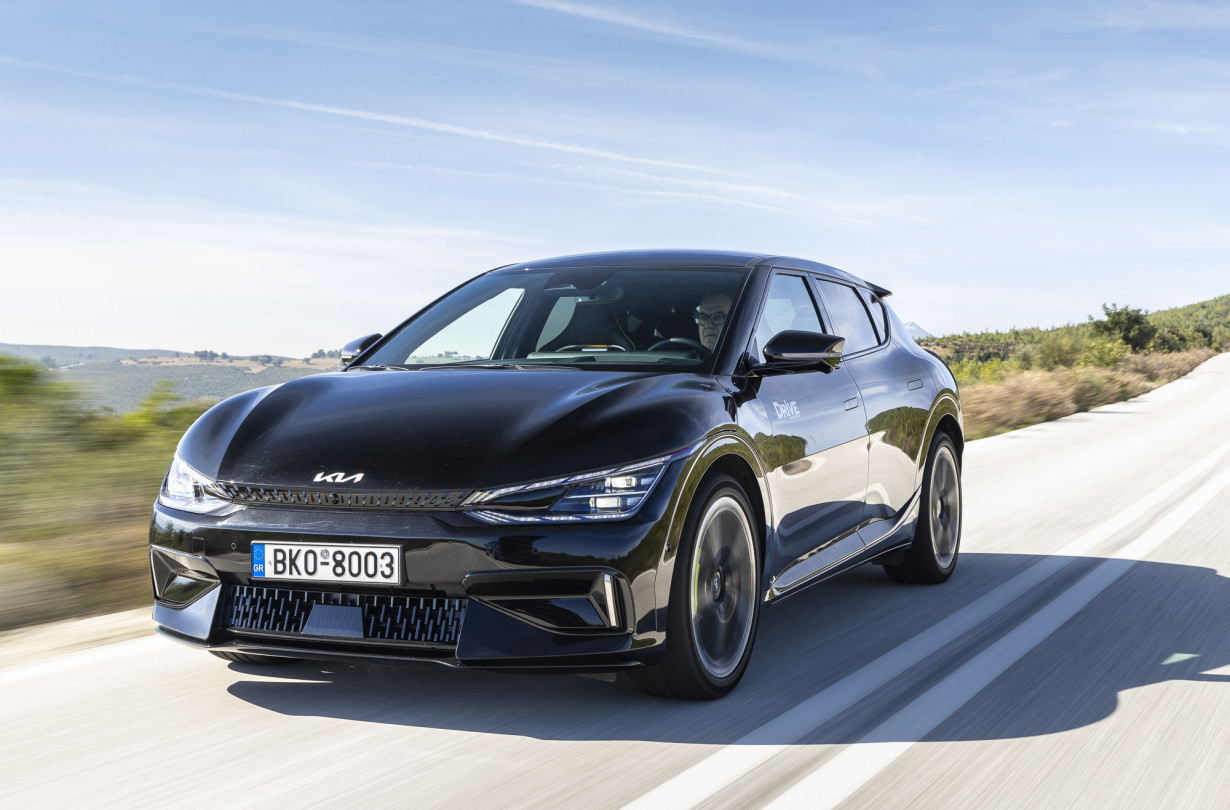Το Kia EV6 GT είναι το μοναδικό μοντέλο της κατηγορίας που τολμά να κοιτάξει το Tesla Model Y Performance στα μάτια. Test drive: Kia EV6 GT, Photo © DRIVE Media Group/Thanassis Koutsogiannis