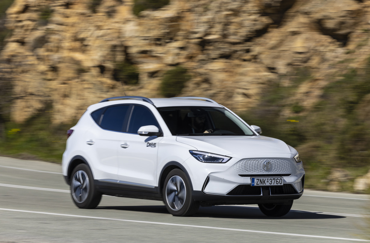 test_drive_mg_zs_ev_72kwh