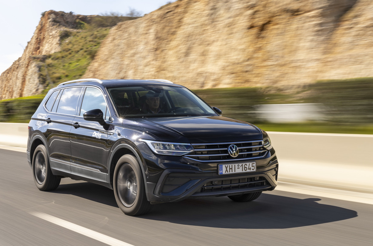 Το Volkswagen Tiguan Allspace καταφέρνει να διατηρεί στο 100% την ομοιογένεια και τη στιβαρότητα που χαρακτηρίζουν το 5θέσιο μοντέλο, υπερθεματίζοντας στους χώρους Test drive: VW Tiguan Allspace 2.0 TDI 150 PS 4Motion DSG, Photo © DRIVE Media Group/Thanassis Koutsogiannis
