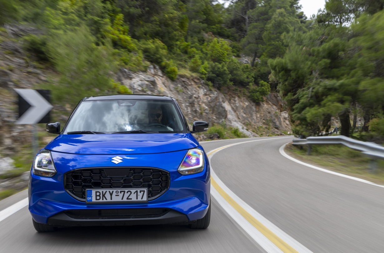 Οι σχεδιαστές άφησαν πίσω το μουντό διάκοσμο των απερχόμενων γενιών και έδωσαν πιο ευχάριστη νότα στη καμπίνα του νέου Suzuki Swift. Suzuki Swift 1.2 Hybrid