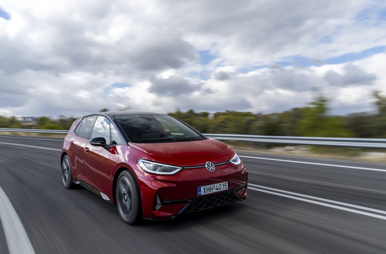 Το ID.3 GTX δεν είναι Golf GTi, όμως είναι η δέουσα ηλεκτρική εναλλακτική του και μάλιστα κατά €11.000 φθηνότερη. Test drive: Volkswagen ID.3 GTX, Photo © DRIVE Media Group/Thanassis Koutsogiannis