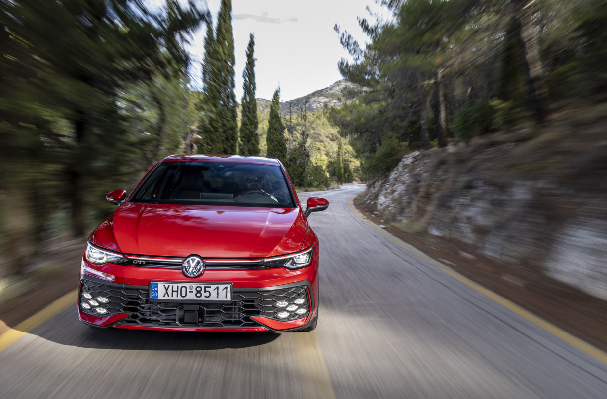 Test drive: Volkswagen Golf GTI, Photo © DRIVE Media Group/Thanassis Koutsogiannis