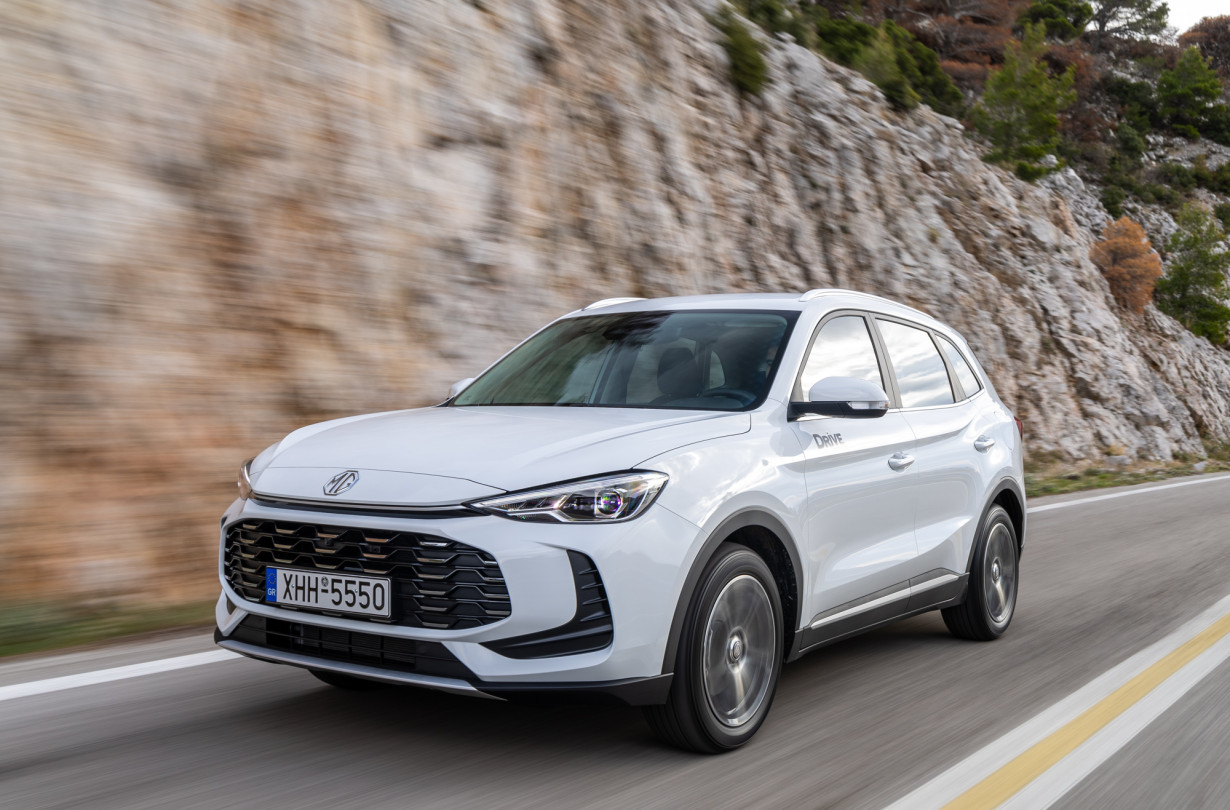 Test drive: MG ZS Max Hybrid+, Photo © DRIVE Media Group/Thanassis Koutsogiannis