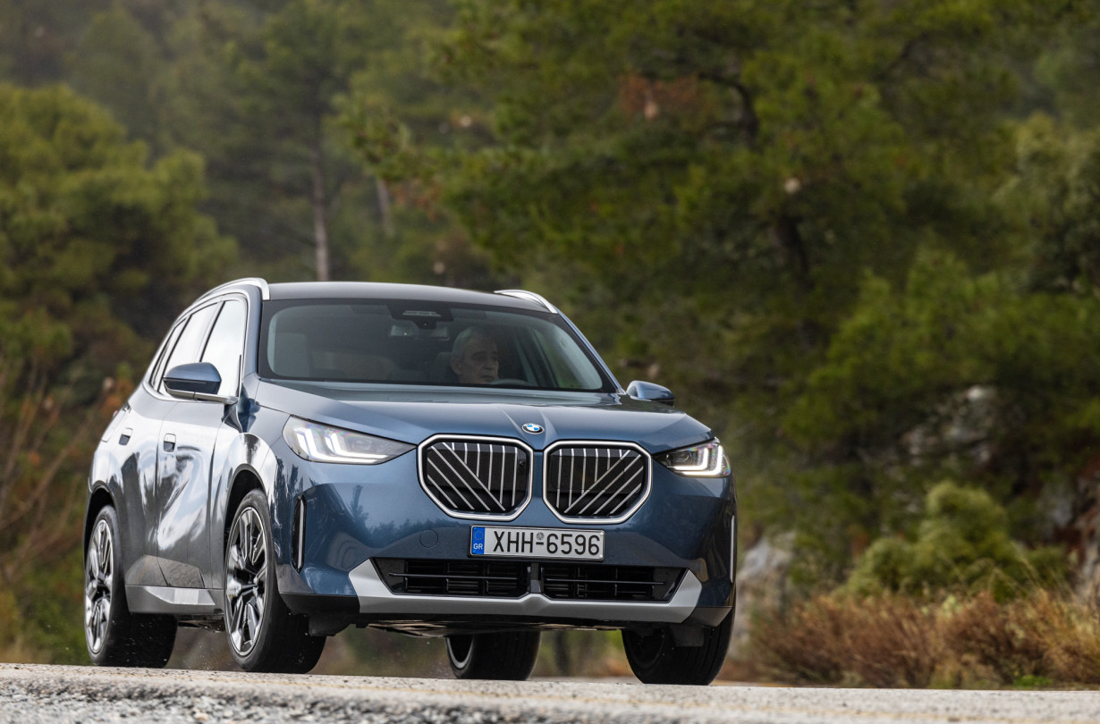 Η BMW Χ3 με τον ντίζελ απευθύνεται σε συγκεκριμένο κοινό που θα την επιλέξει συνειδητά γι' αυτό που κρύβει κάτω από το καπό της. BMW X3 xDrive 20d Photo credit DRIVE Media Group/Thanassis Koutsogiannis
