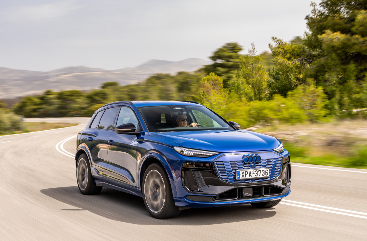 Το Audi SQ6 e-tron quattro σε σύγκριση με το μεγαλύτερο Q8 e-tron, εμφανίζεται πιο σύγχρονο, πιο ευέλικτο και τεχνολογικά πιο ώριμο. Test drive: Audi SQ6 e-tron quattro, Photo © DRIVE Media Group/Thanassis Koutsogiannis