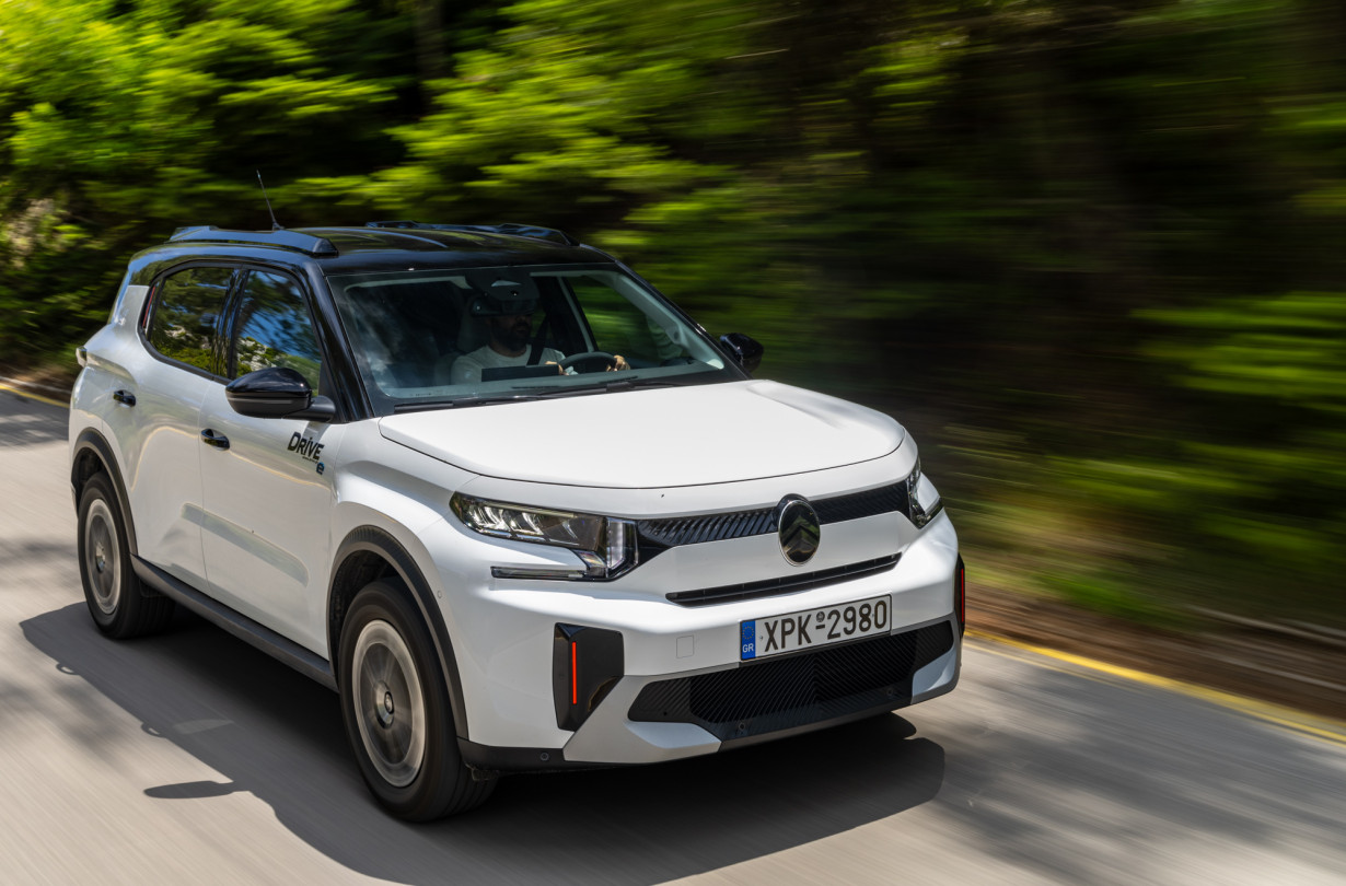Η αυτοκινητική ουσία του Citroën ë-C3 Aircross δεν καθορίζεται μόνο από την ανταγωνιστική τιμή. Αλλά από τον συνολικά ισορροπημένο χαρακτήρα του Test Drive Citroën ë-C3 Aircross © Photo © DRIVE Media Group/Thanasis Koutsogiannis