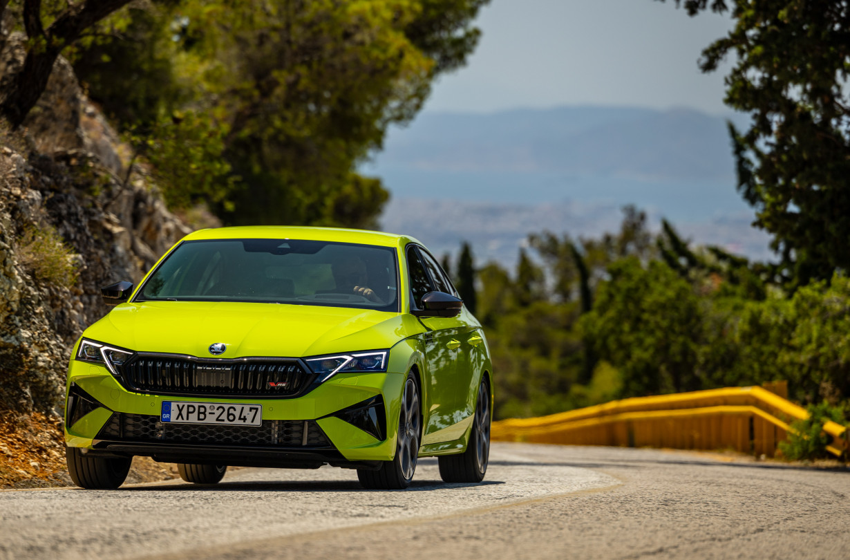 Škoda Octavia Grand Coupé RS / DRIVE Media Group/Θανάσης Κουτσογιάννης