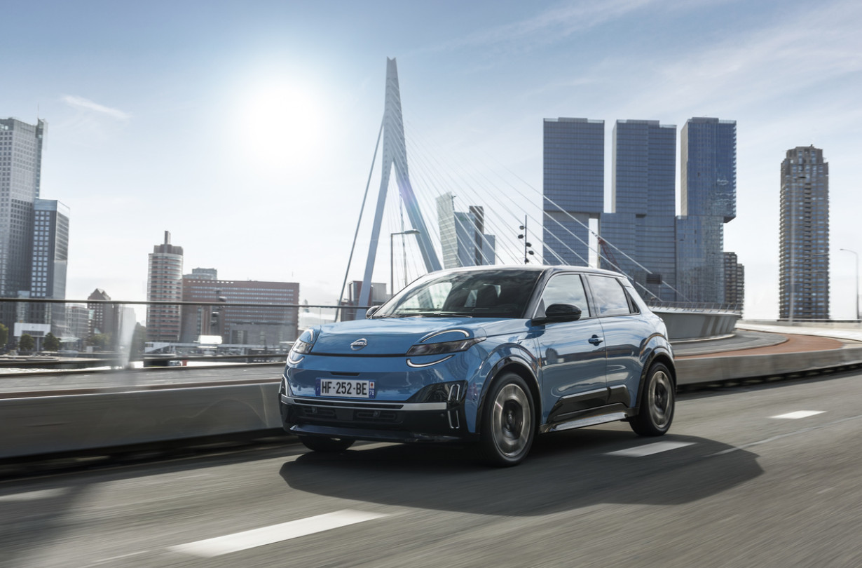 Το νέο Nissan Micra είναι ένα ευχάριστο και ισορροπημένο σουπερμίνι που υπόσχεται άνετες και ήσυχες μετακινήσεις χωρίς να παραγκωνίζει την οδηγική ευχαρίστηση Test drive: Nissan Micra @ Rotterdam, Photo © Nissan