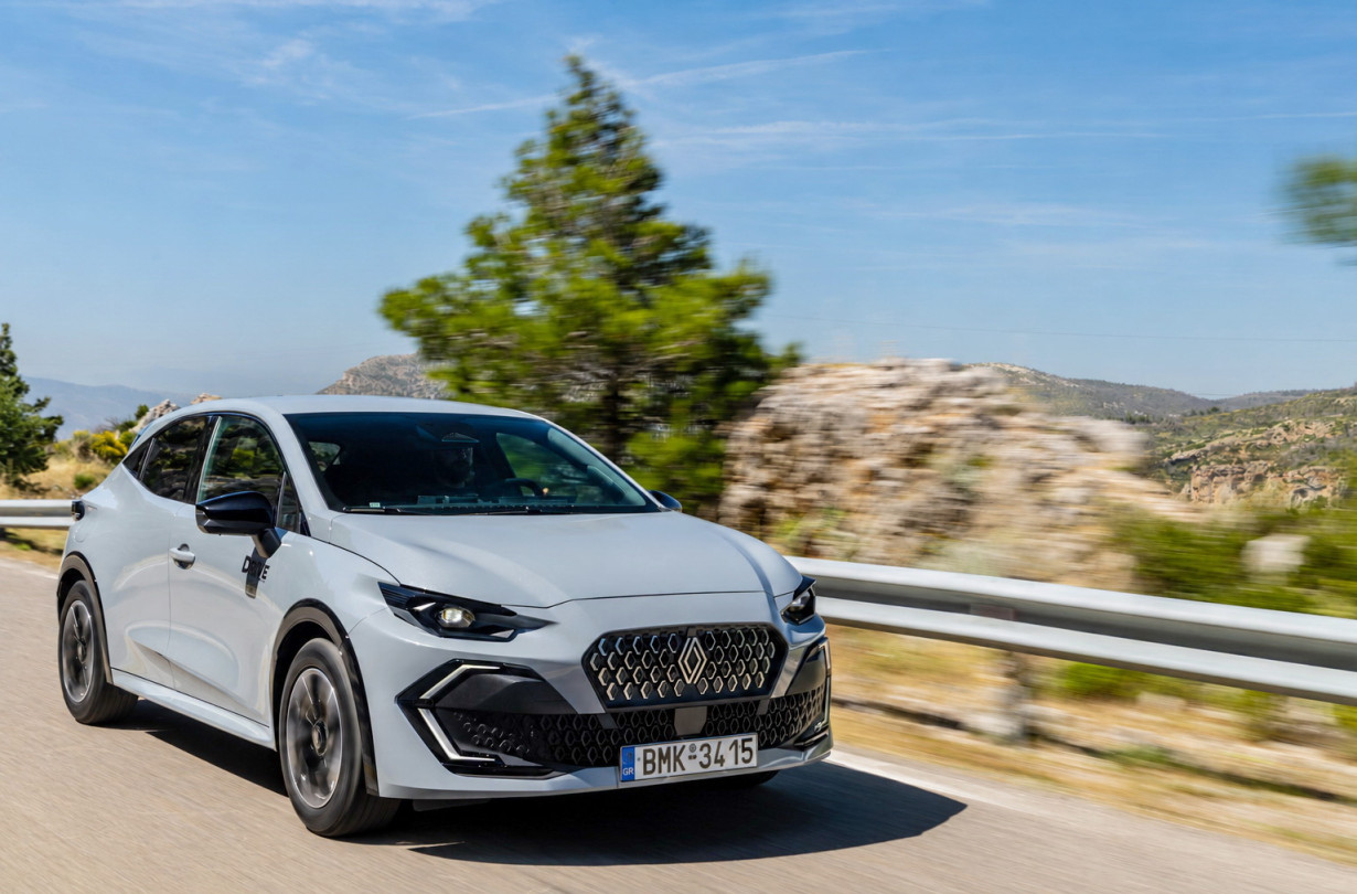 Test drive: Renault Clio 1.2 TCe 115 EDC, Photo © DRIVE Media Group/Thanassis Koutsogiannis