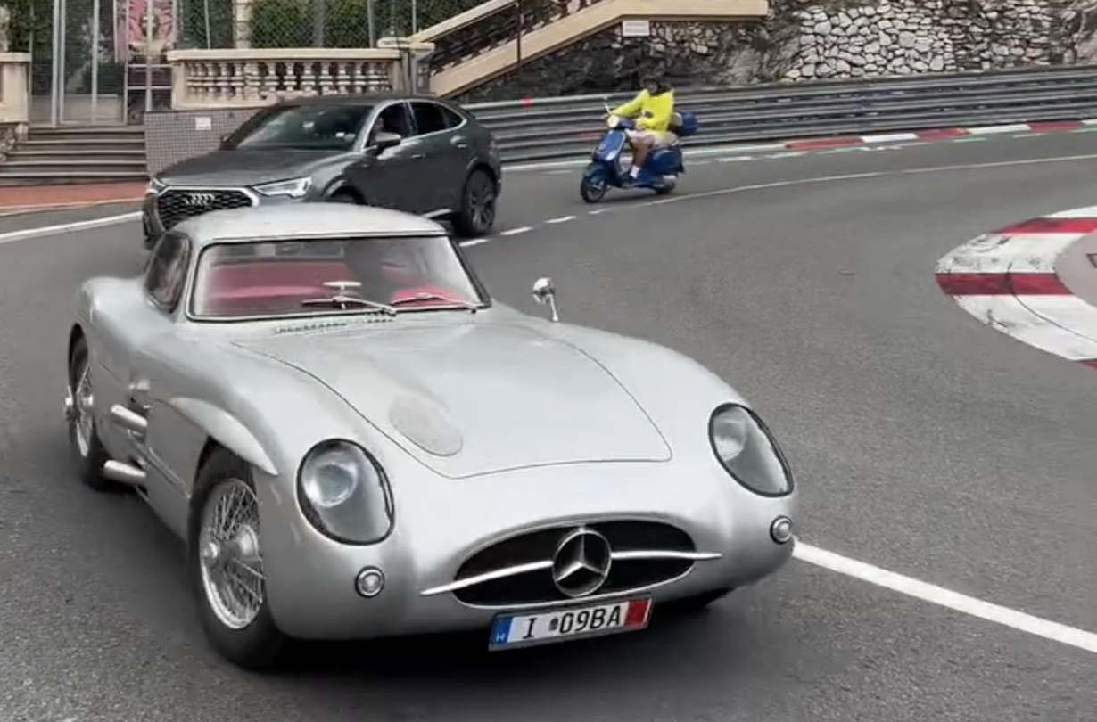 300 SLR