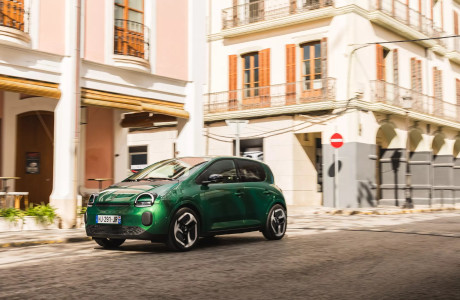 Στην Ελλάδα το νέο Renault Twingo E-Tech – Πόσο κοστίζει;