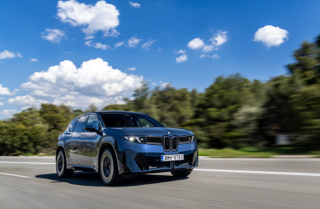 Test drive: BMW iX3 50 xDrive - Είσοδος με το δεξί