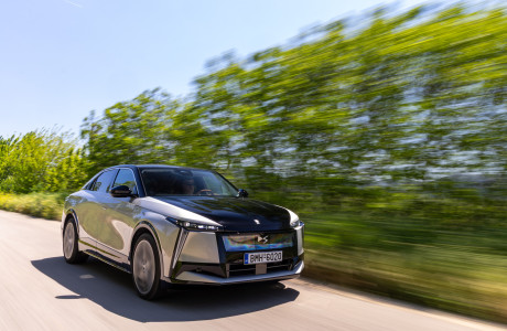 Test drive: DS N°8 Long Range AWD – διαφορετική με ουσία κι όχι από πρόθεση