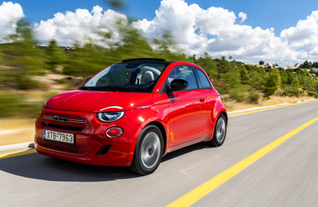 Test drive: FIAT 500 Hybrid Cabrio – Ξανά βενζίνη, ξανά ουρανός