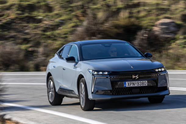 Test drive: DS N°4 E-Tense, Photo @ DRIVE Media Group/Thanassis Koutsogiannis