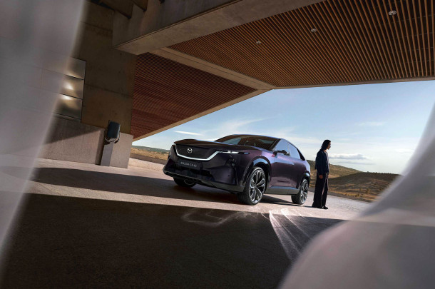 Mazda CX-6e