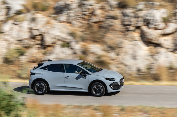 Test drive: Renault Clio 1.2 TCe 115 EDC, Photo © DRIVE Media Group/Thanassis Koutsogiannis