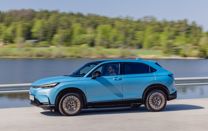 Για να έχεις το δικαιώμα να αγοράσεις οποιοδήποτε αυτοκίνητο στη Σιγκαπούρη, πρέπει πρώτα να πληρώσεις πάνω από 100.000 ευρώ. Σιγκαπούρη