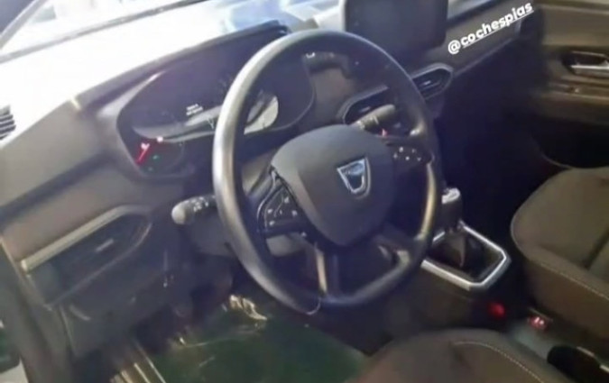 Dacia Sandero interior scooped