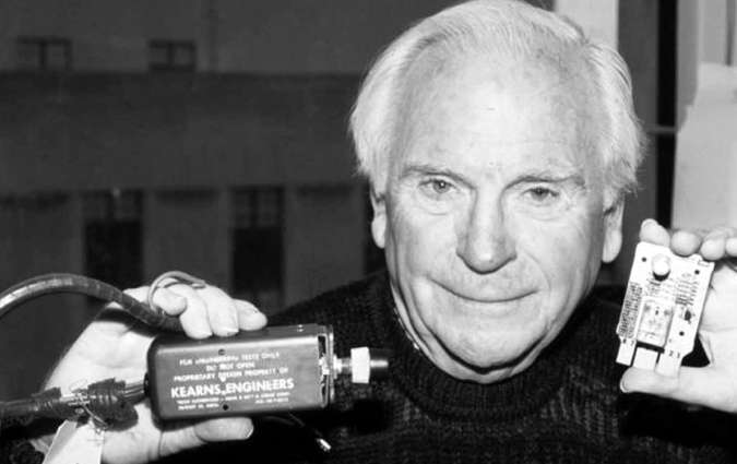 Robert Kearns 1927-2005