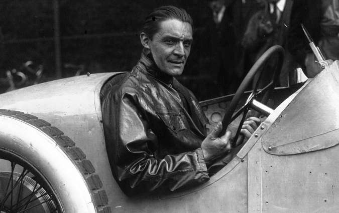 Ο Robert Benoist στην πίστα της Monza το 1927. Robert Benoist