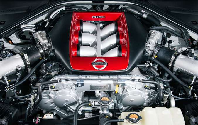 Nissan VR38 engine