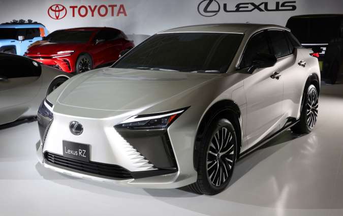 Lexus RZ 450e  Lexus RZ 450e