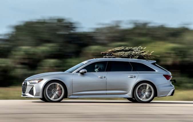Hennessey: Audi RS 6 is World’s Fastest Station Wagon – with a Christmas Tree on the Roof!