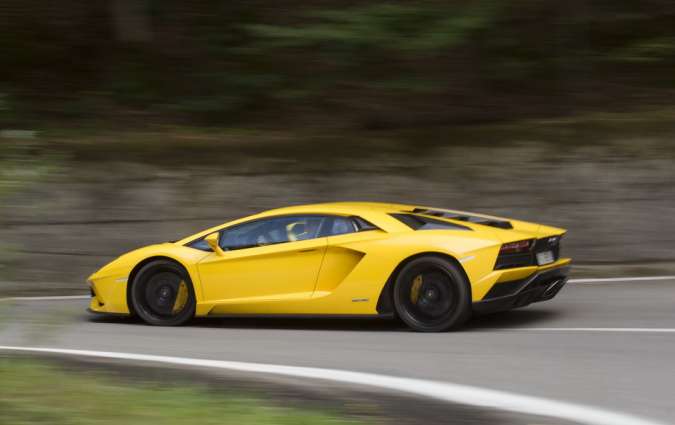 Lamborghini Aventador