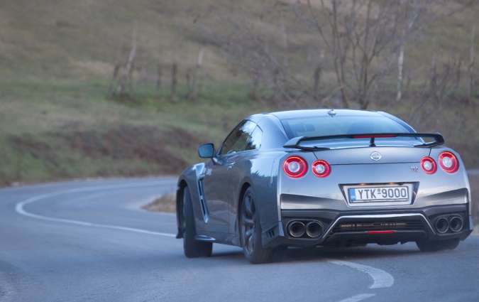 Nissan GT-R