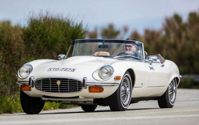 Classic Test drive: Jaguar E-type S3 V12 Open Two-Seater 1971-1975, Photo credits DRIVE Magazine/Thanassis Koutsogiannis Classic Test drive: Jaguar E-type S3 V12 Open Two-Seater 1971-1975, Photo credits DRIVE Magazine/Thanassis Koutsogiannis