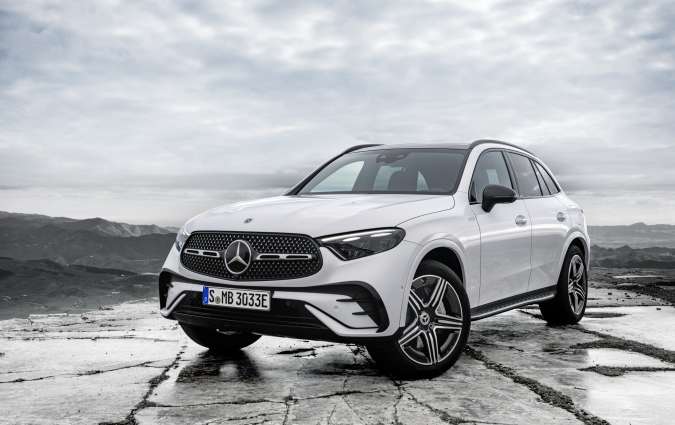 Mercedes-Benz GLC  Mercedes-Benz GLC